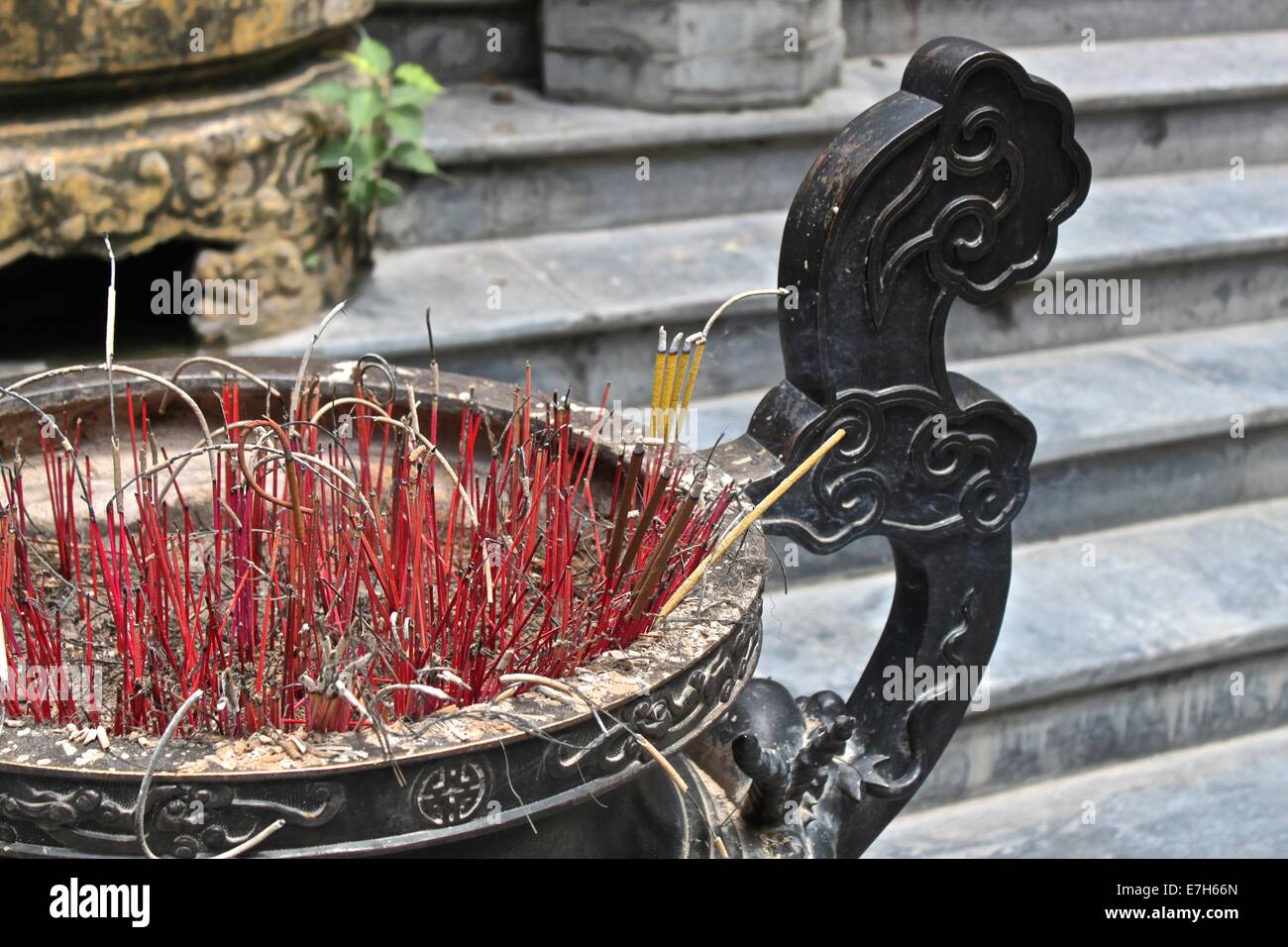Incense urn temple hi-res stock photography and images - Alamy
