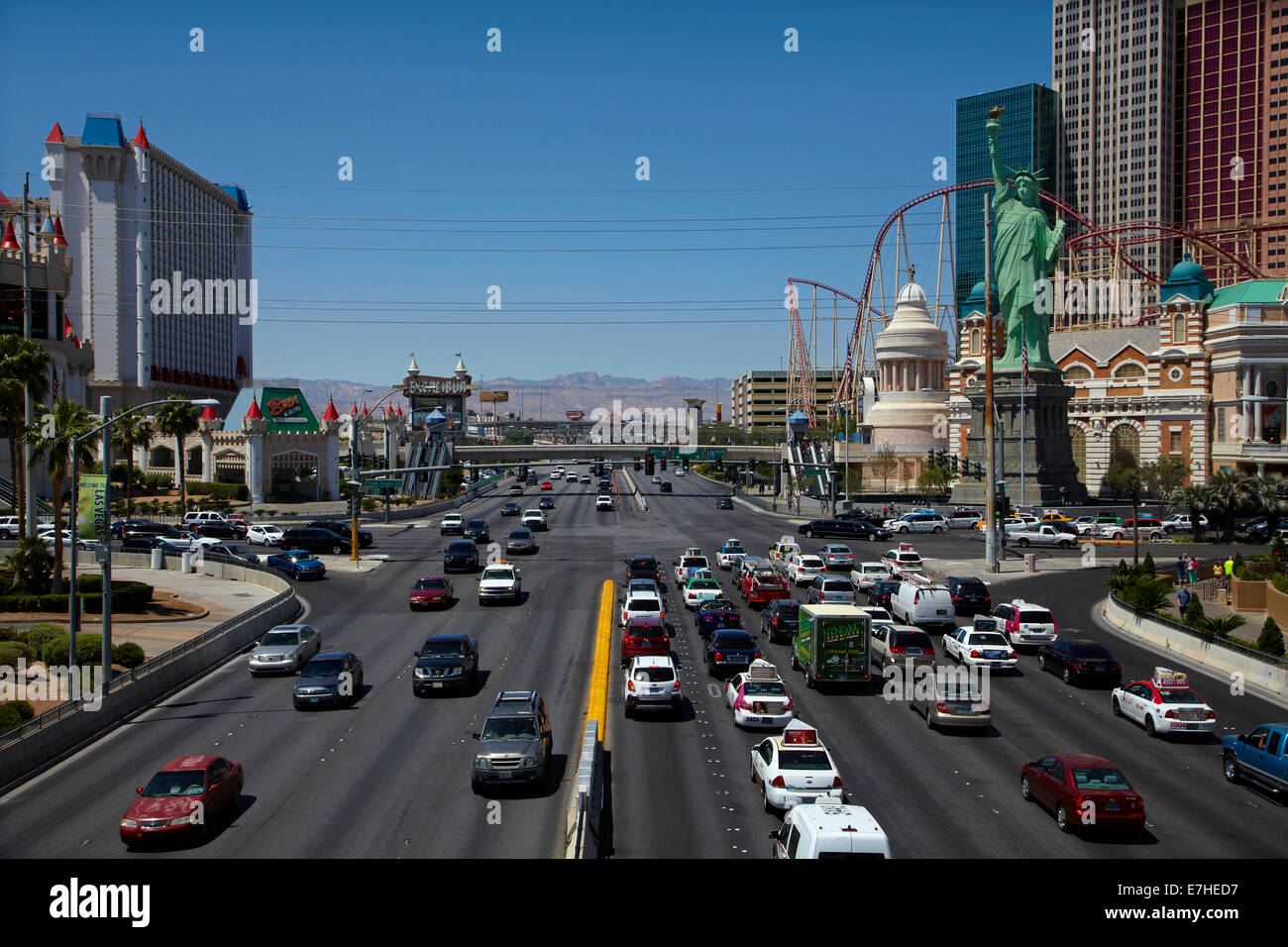 Traffic at the intersection of Tropicana Avenue and Las Vegas Boulevard (The Strip), Las Vegas, Nevada, USA Stock Photo