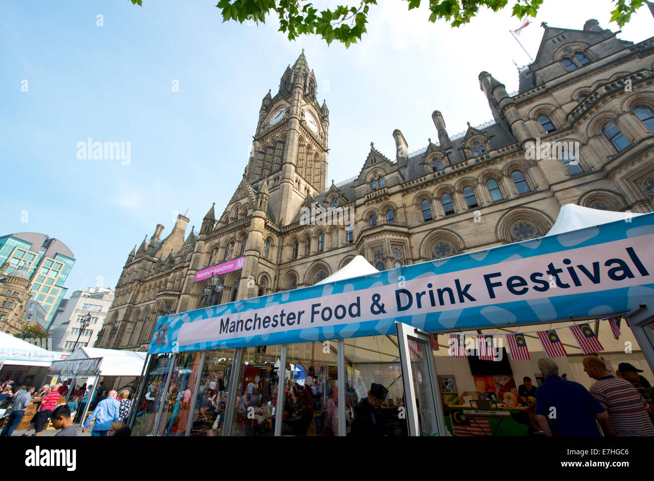 Manchester, UK. 18th September, 2014. Manchester Food and Drink Festival opens in the city's Albert Square. The annual event, now in its 17th year, runs from the 18th to 29th September and takes place in various locations in the city centre and surrounding areas. Credit:  Russell Hart/Alamy Live News. Stock Photo