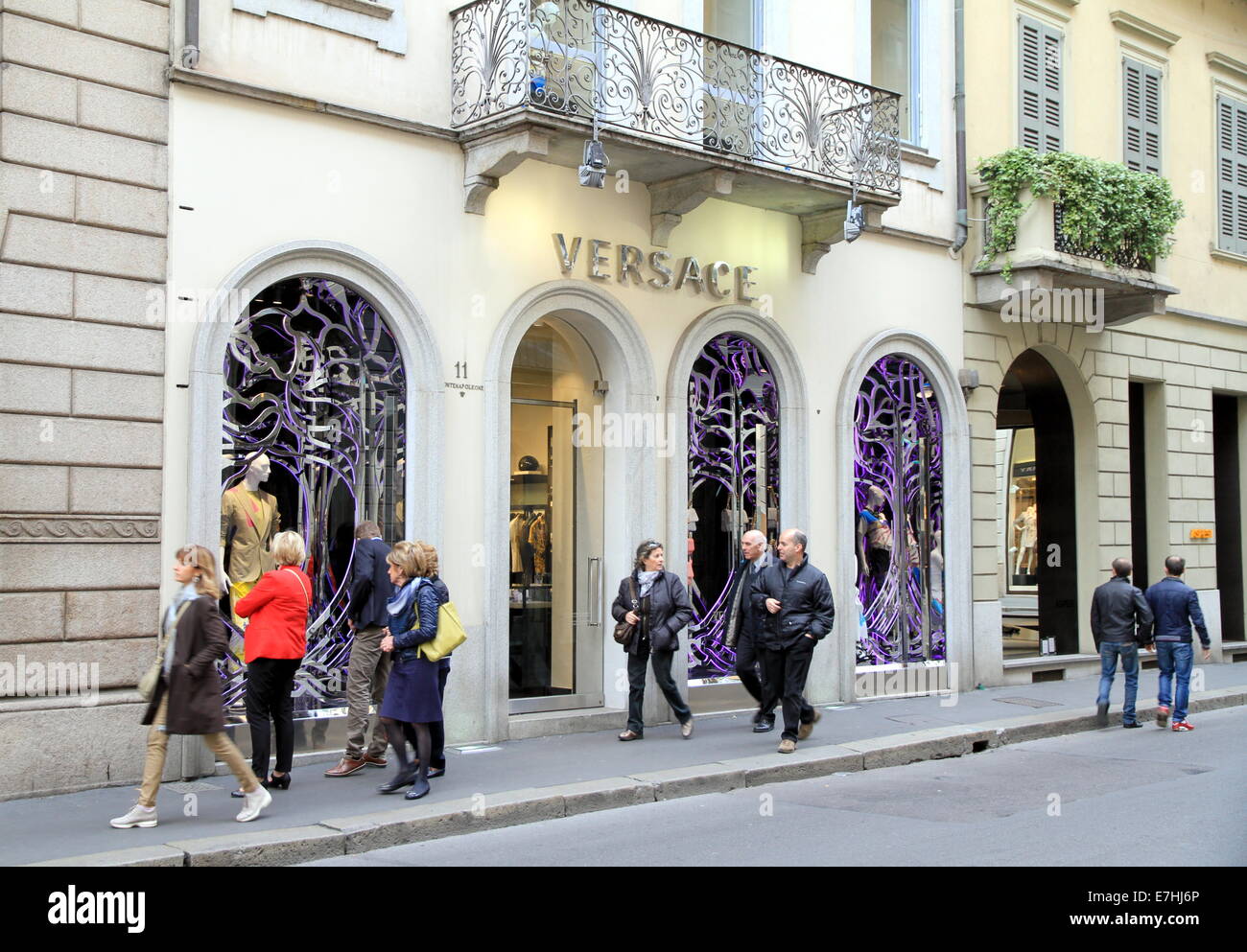 Versace store in Via Montenapoleone in Milan, Italy Stock Photo - Alamy