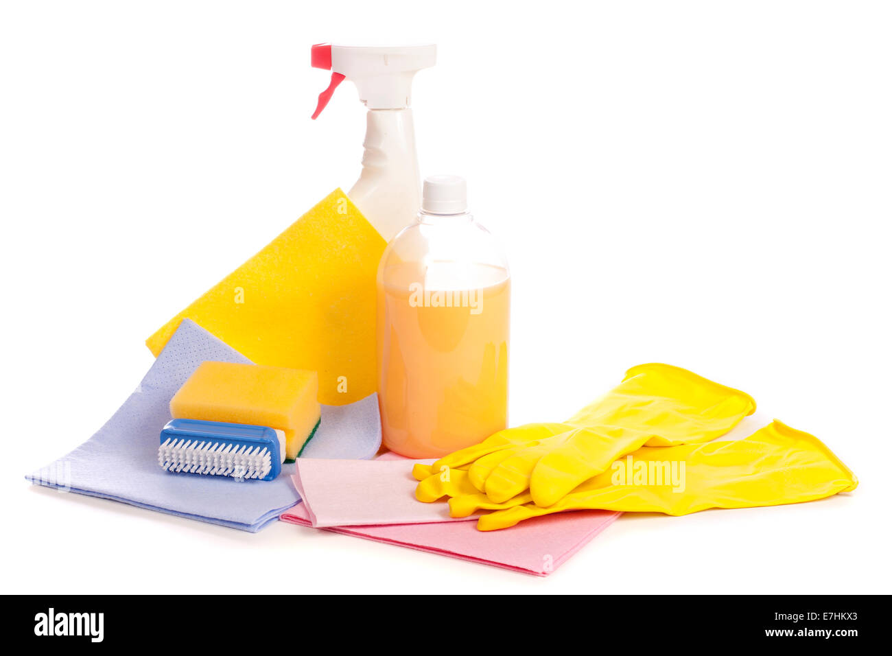 https://c8.alamy.com/comp/E7HKX3/house-cleaning-products-and-sponge-isolated-over-white-background-E7HKX3.jpg