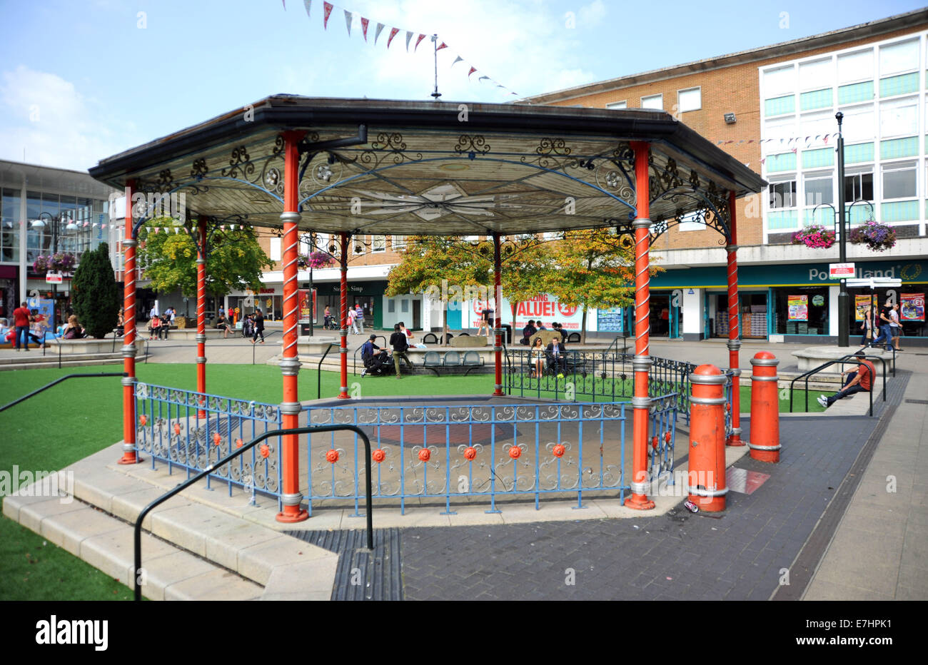 Crawley West Sussex UK - The old shopping centre precinct and Queens Square Stock Photo
