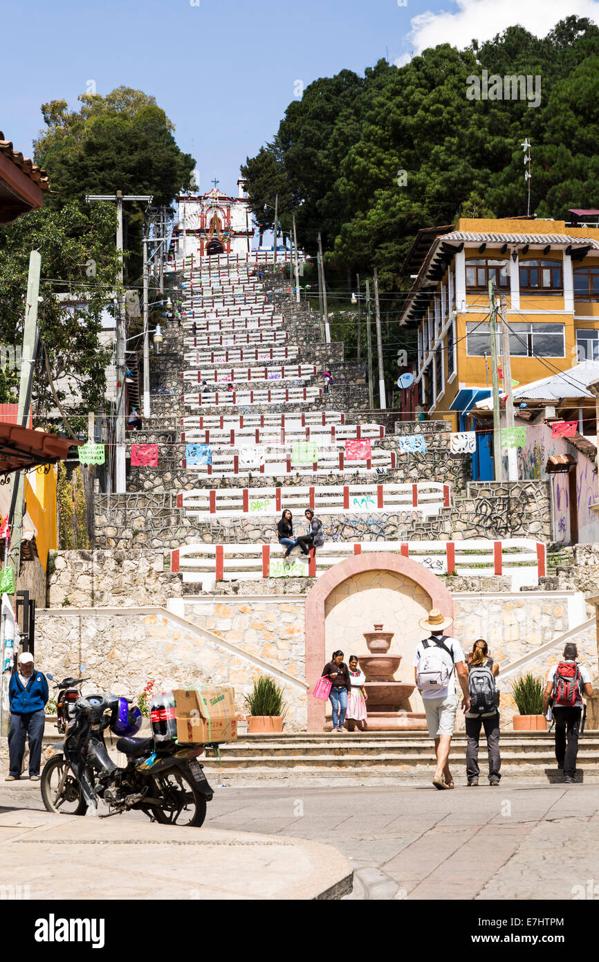 Stairs bringing to the Church of Saint Cristobal (Iglesia de San Cristobal),  San Cristobal de las Casas, Chiapas, Mexico Stock Photo - Alamy