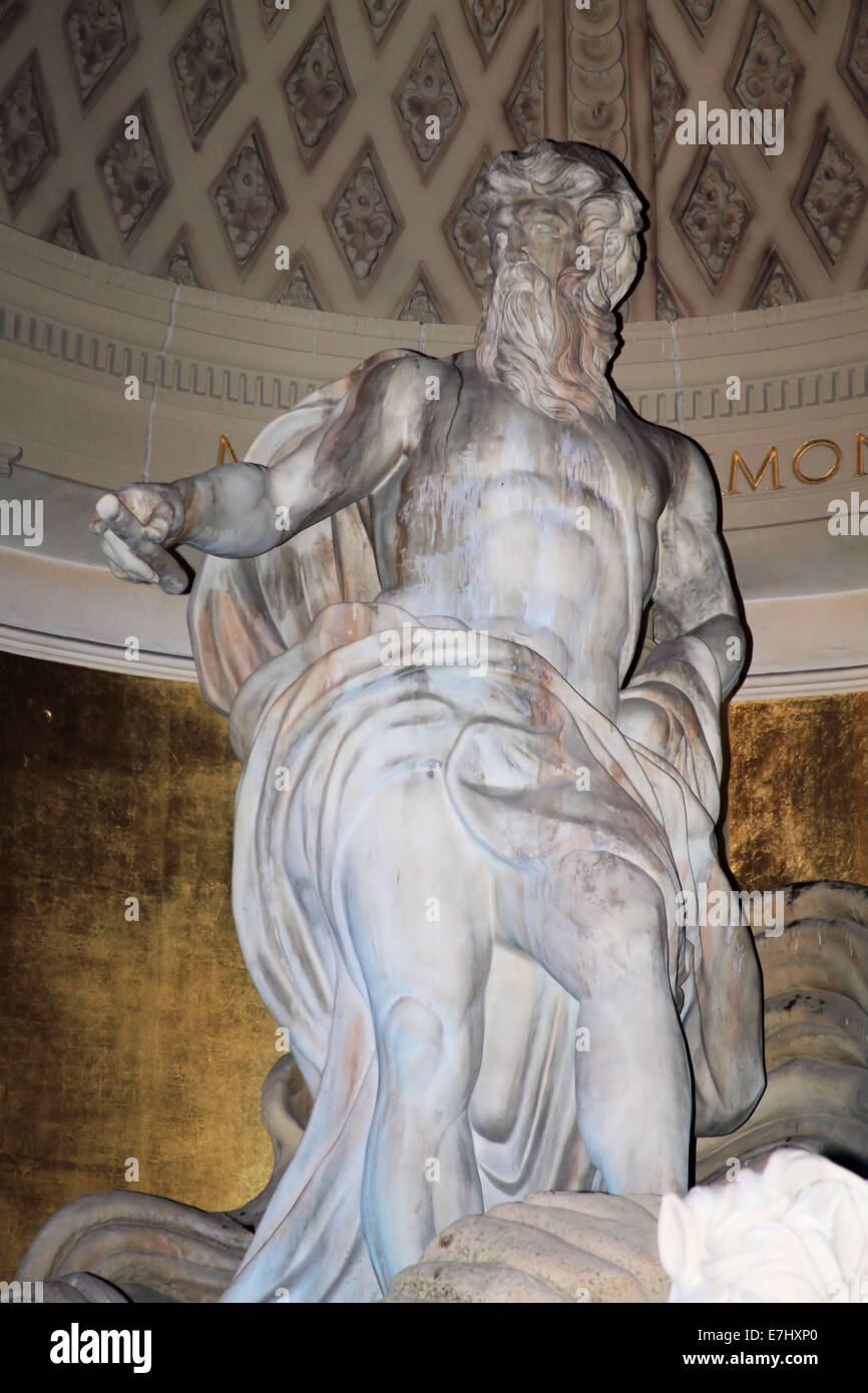 Statue of poseidon hires stock photography and images Alamy