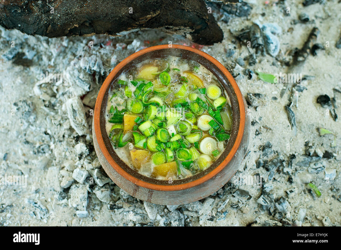 Clay cooking pots hires stock photography and images Alamy