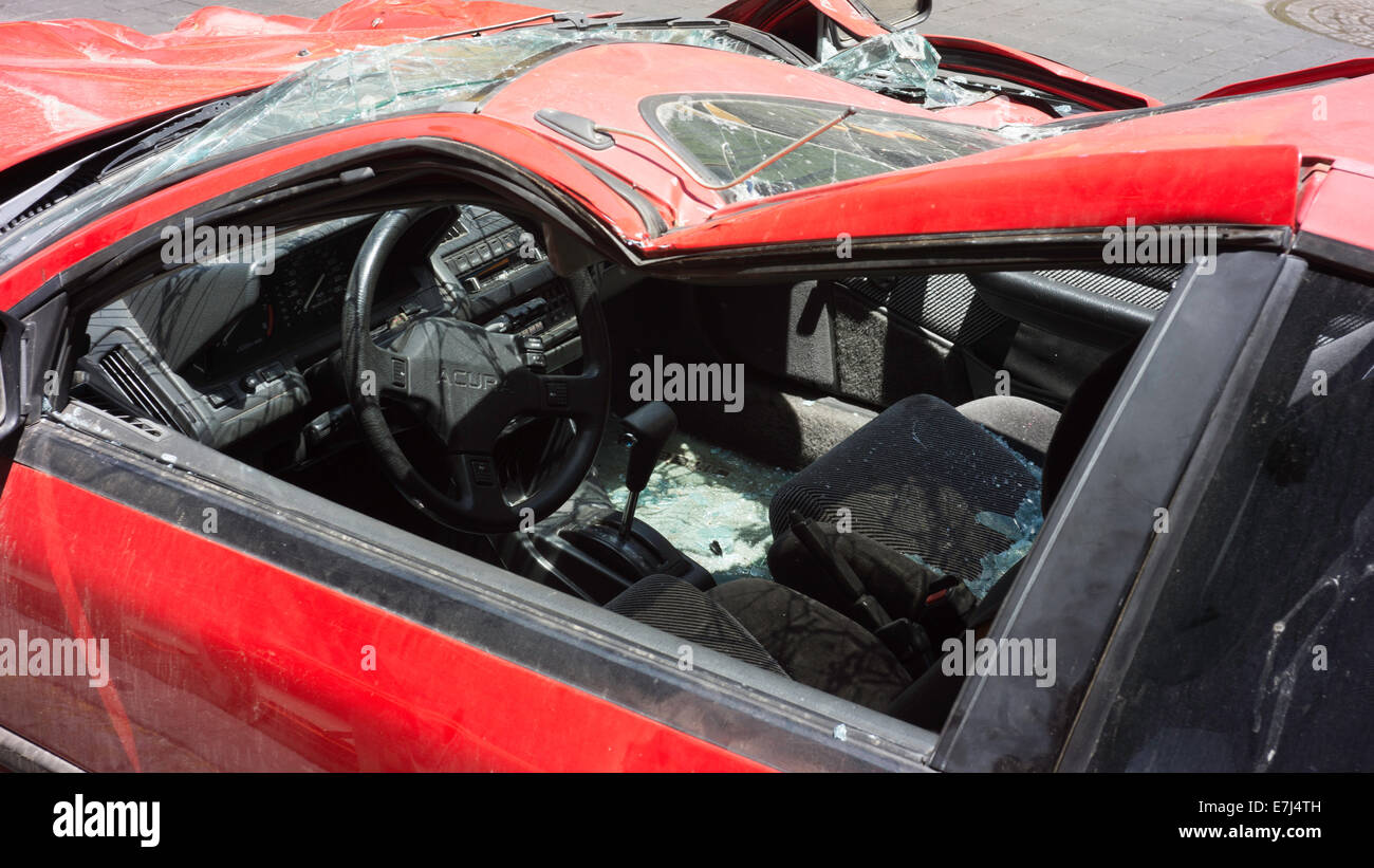 Car crushed hires stock photography and images Alamy