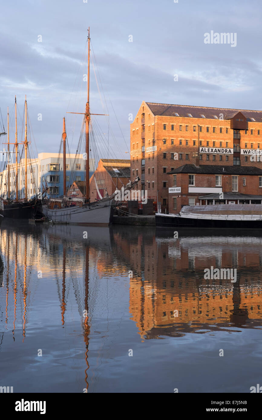 Sailing ships and warehouses at Gloucester docks Stock Photo Alamy