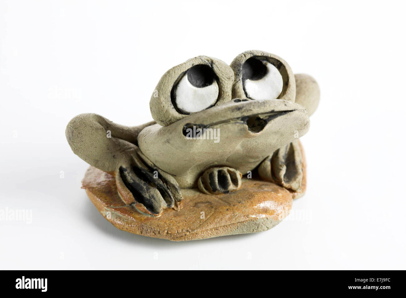 Ceramic frog hi-res stock photography and images - Alamy