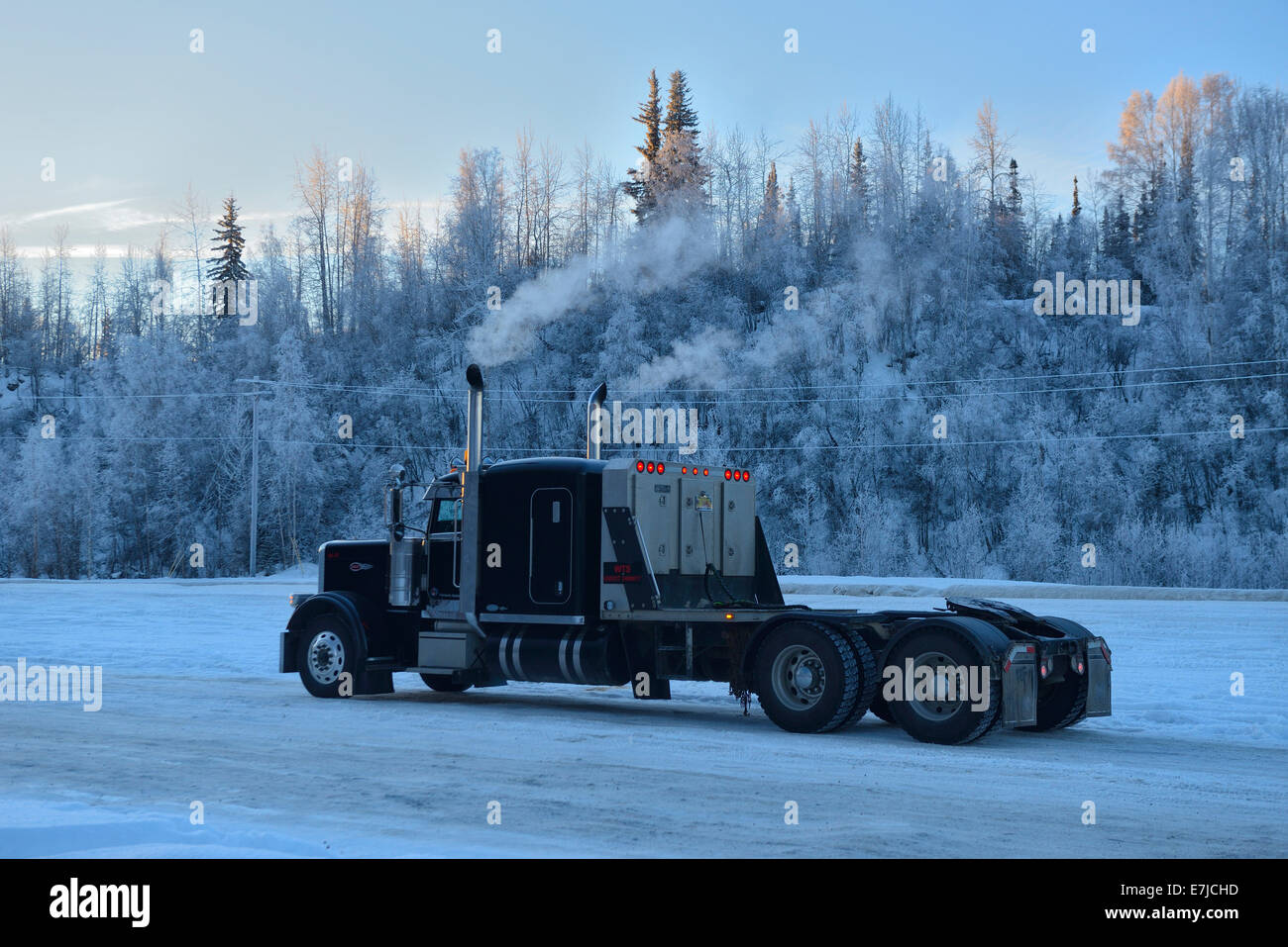 USA, United States, America, Alaska, Fairbanks, truck, winter, trucking, transportation Stock Photo