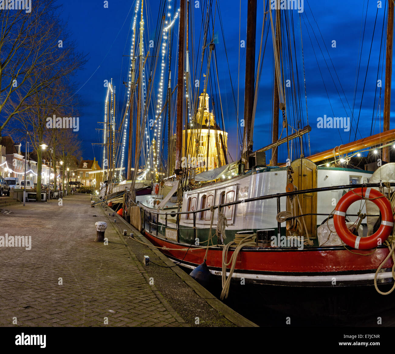 Holland, Europe, Koog aan de Zaan, Enkhuizen, Noord-Holland, Netherlands, city, village, winter, night, evening, ships, boat, fl Stock Photo