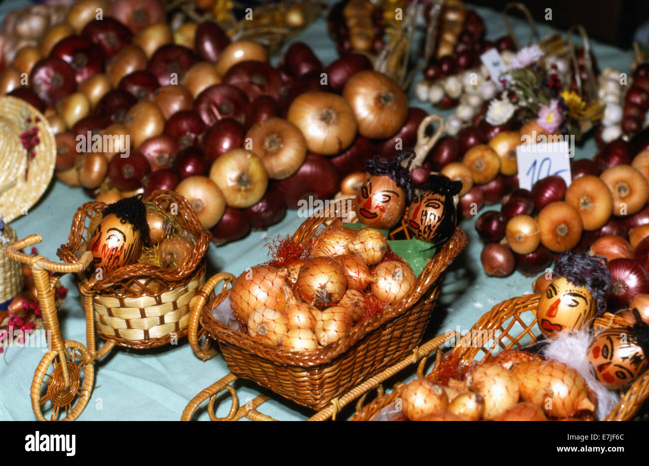 Onion market hires stock photography and images Alamy