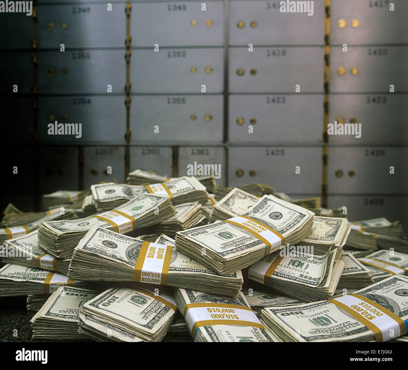 10000 dollar bill hi-res stock photography and images - Alamy