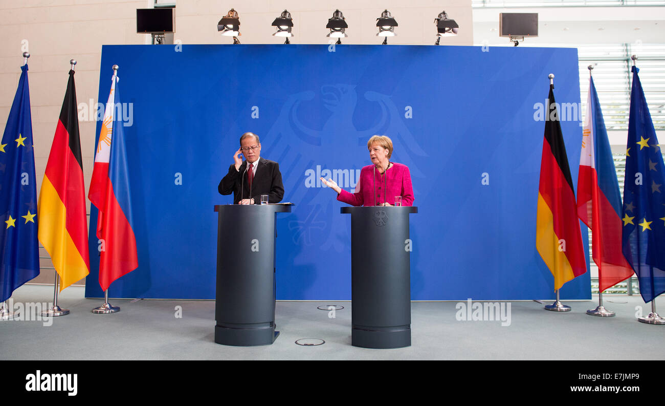 Berlin, Germany. 19th Sep, 2014. German Chancellor Angela Merkel and Philippine President Benigno Aquino III holds a press conference at the Federal Chancellery in Berlin, Germany, 19 September 2014. Photo: BERND VON JUTRCZENKA/dpa/Alamy Live News Stock Photo