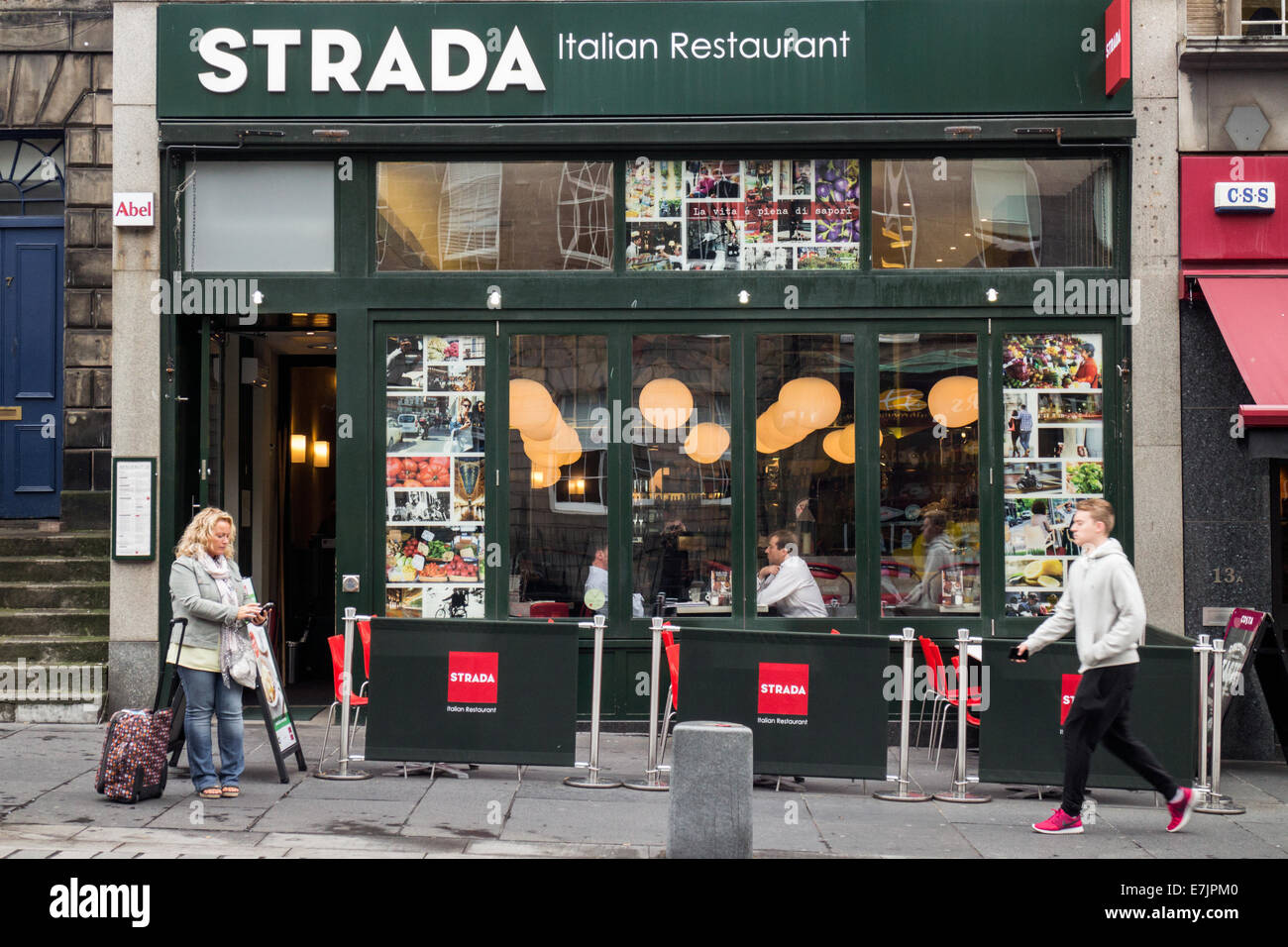 Exterior of a Strada Italian Restaurant in Castle Street, Edinburgh Stock Photo