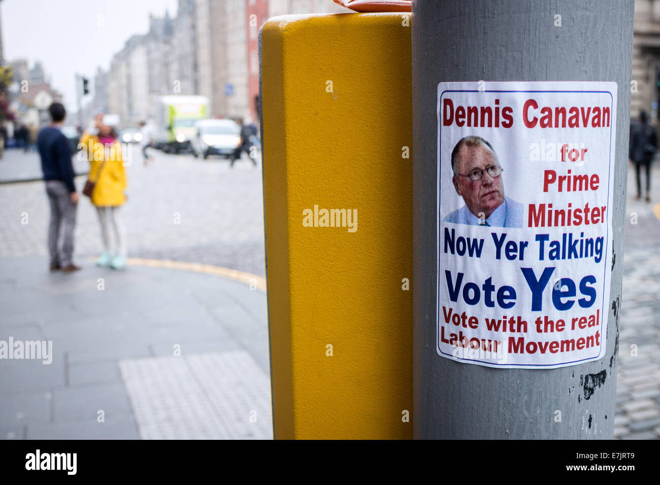 Scottish referendum. Dennis Canavan Yes and for Prime Minister sticker in Edinburgh Old Town Stock Photo