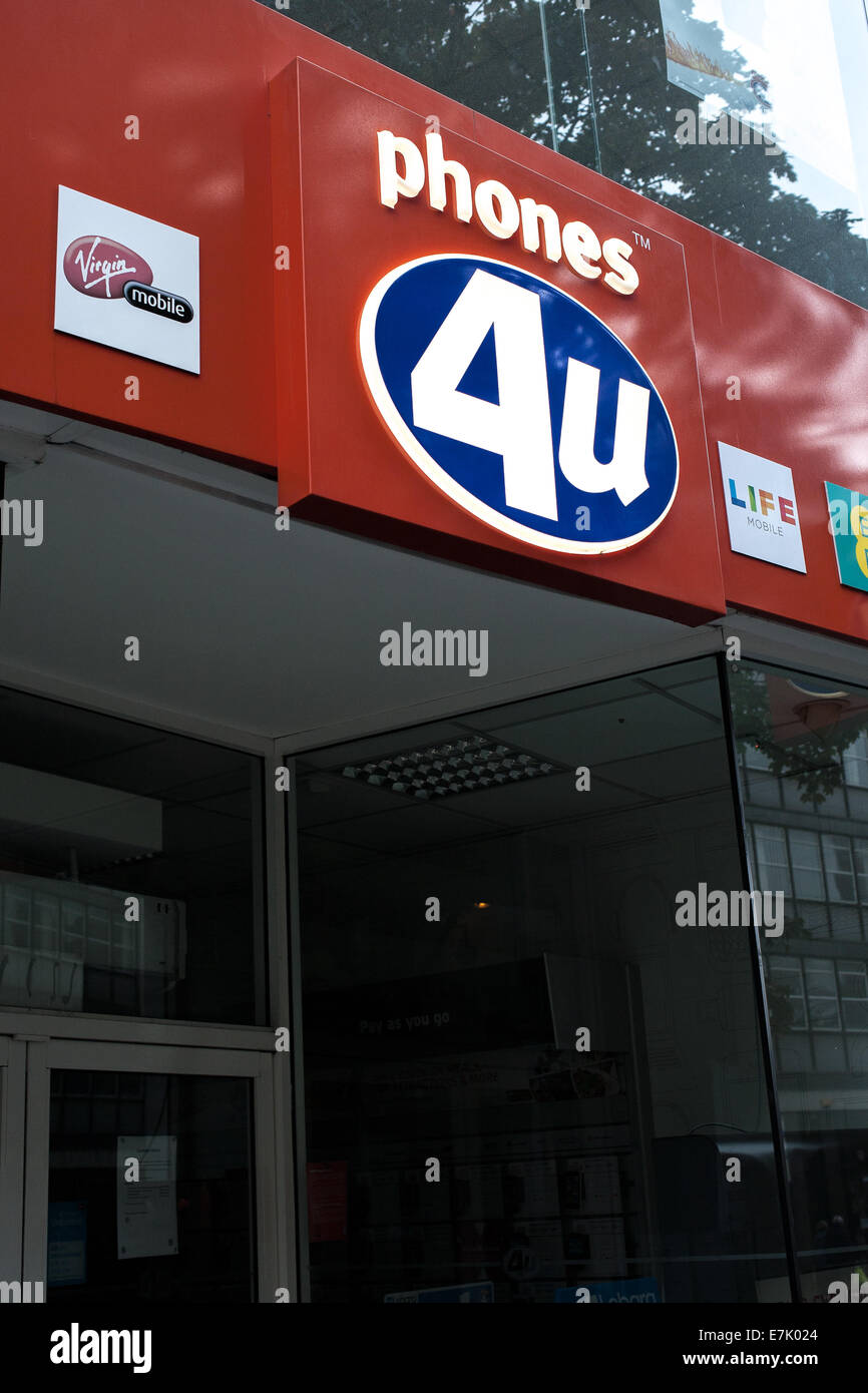 Closed and empty Phones 4U shop in Sheffield South Yorkshire England Stock Photo