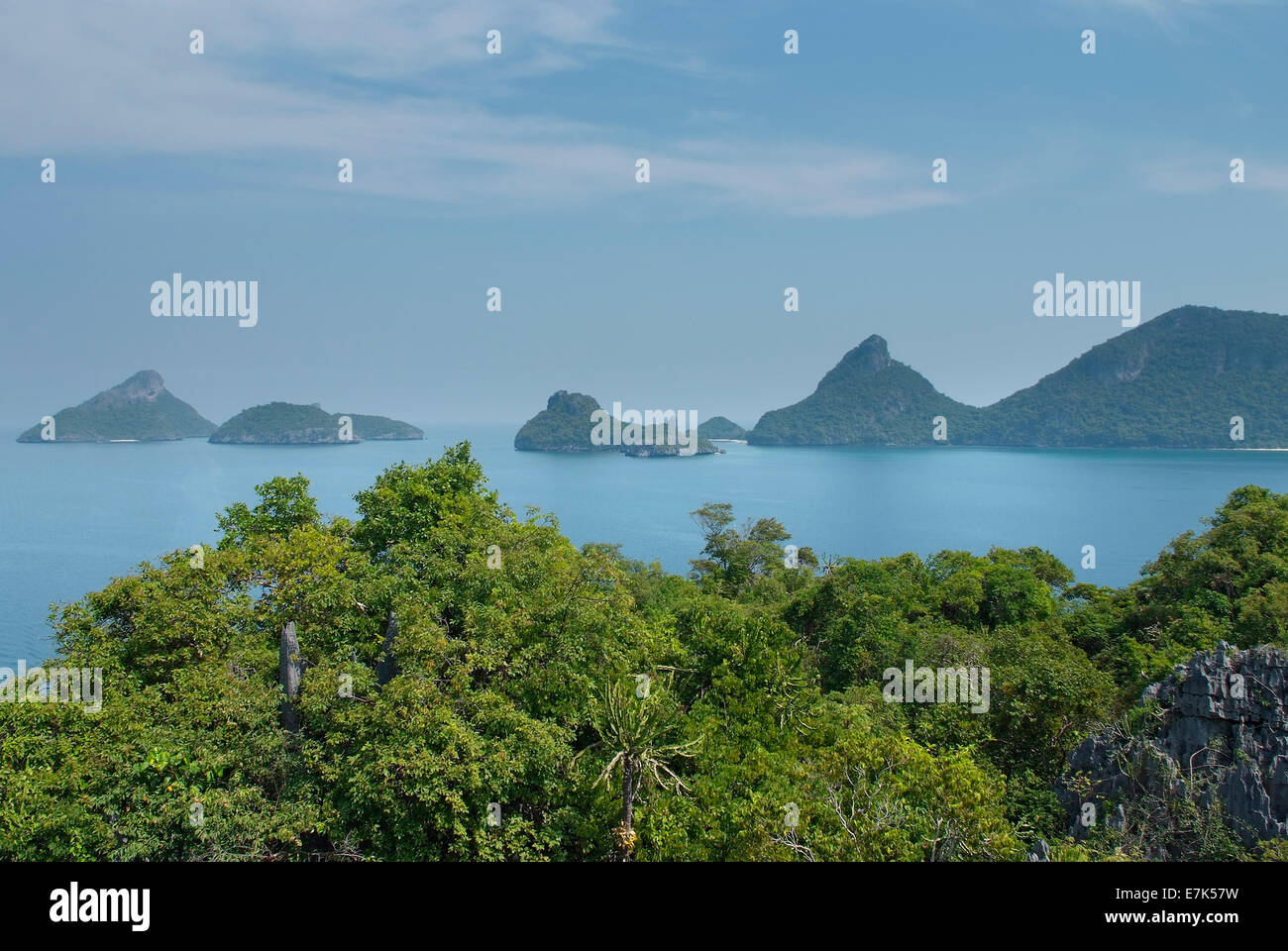 Beautiful scenery of the sea hi-res stock photography and images - Alamy