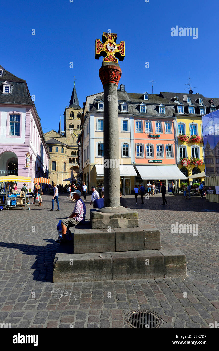 Market Cross Town Square Trier Germany Europe DE Hauptmarkt Stock Photo Alamy