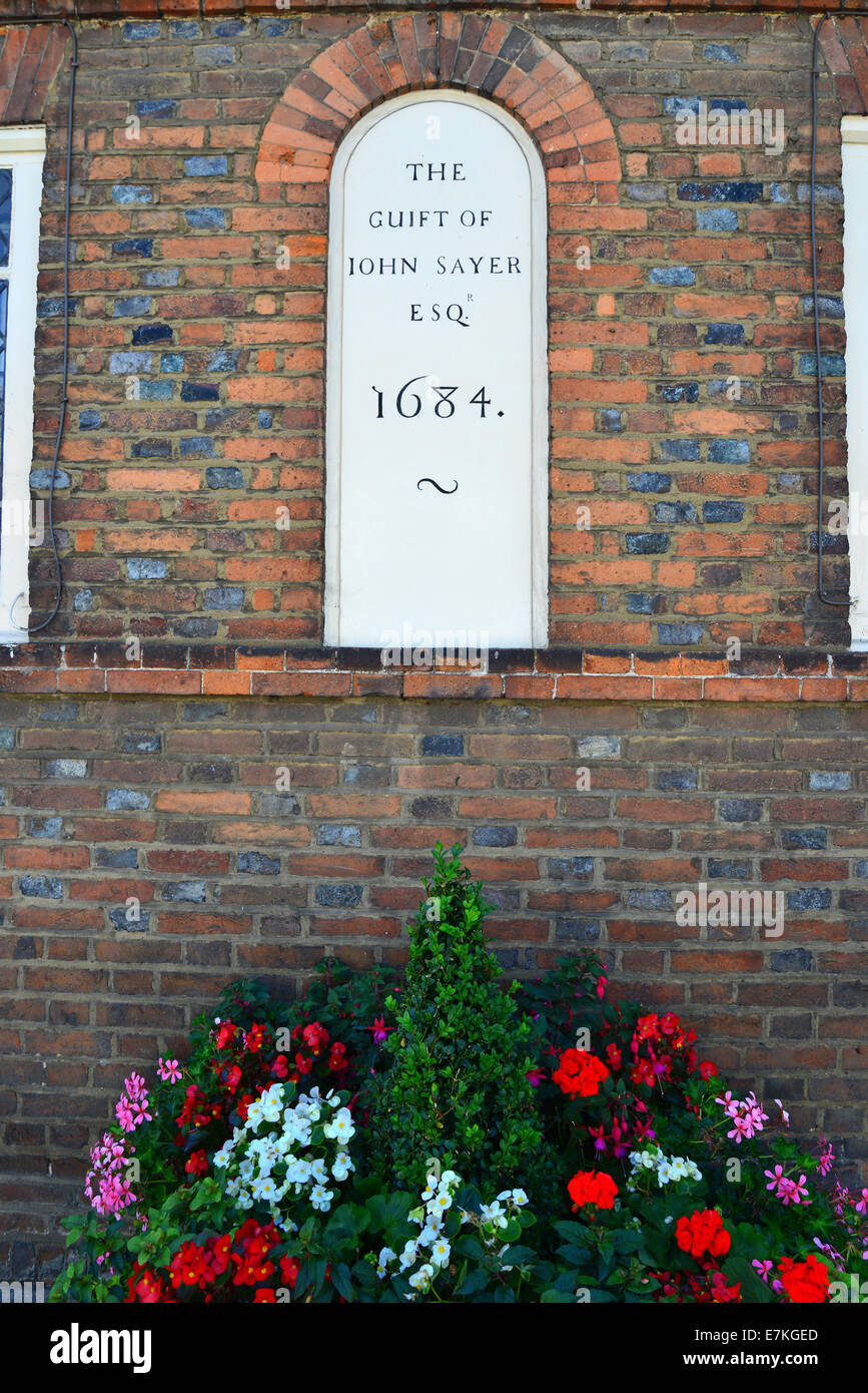 John Sayer 1684 plaque in High Street, Berkhamsted, Hertfordshire, England, United Kingdom Stock Photo