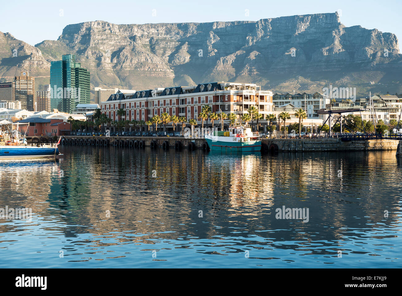 Victoria and Alfred Waterfront Cape Town South Africa with Cape Grace Hotel and Table Mountain, early evening Stock Photo