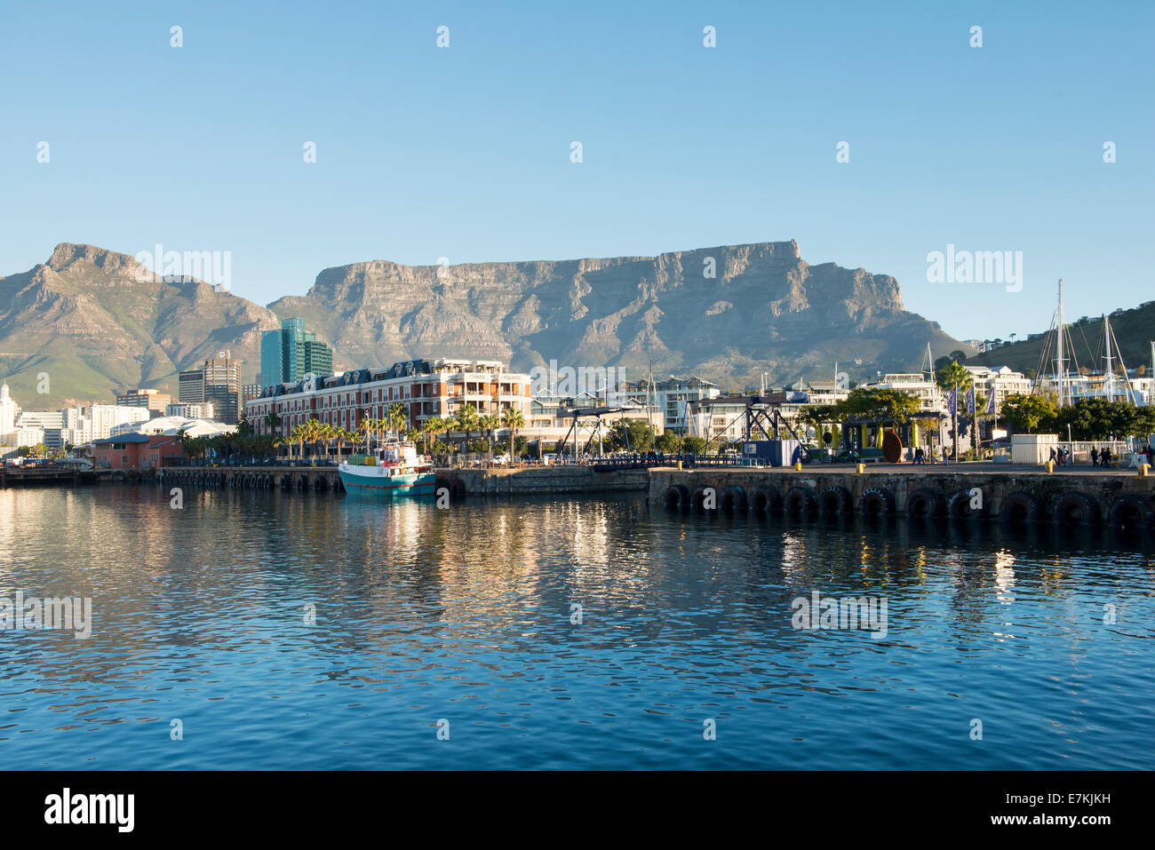 Victoria and Alfred Waterfront Cape Town South Africa with Cape Grace Hotel and Table Mountain, early evening Stock Photo
