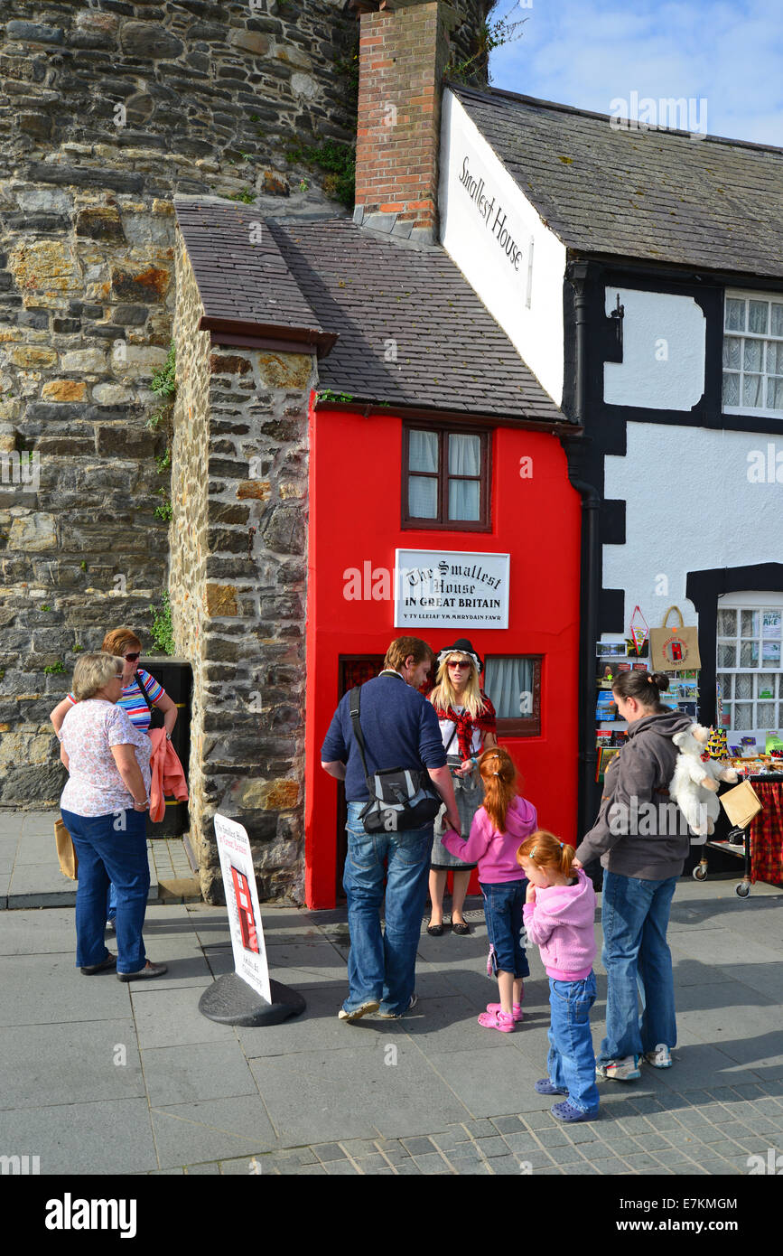 The Smallest House in Great Britain, Conwy Harbour, Conwy, Conwy County Borough, Wales, United Kingdom Stock Photo