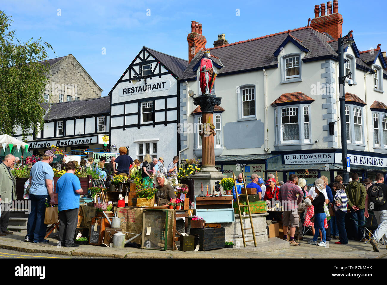 Outdoor market, Lancaster Square, Conwy, Conwy County Borough, Wales, United Kingdom Stock Photo