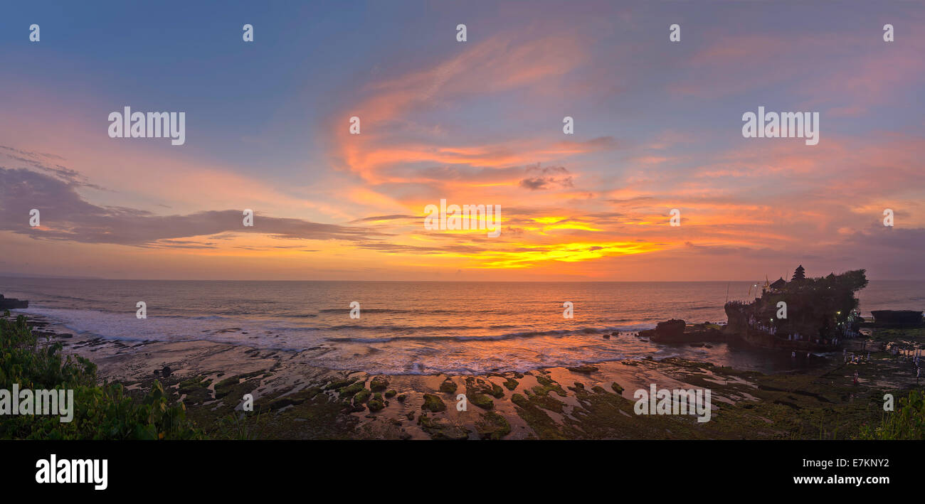 Bright colors of the tropical dusk on the island of Bali Stock Photo ...