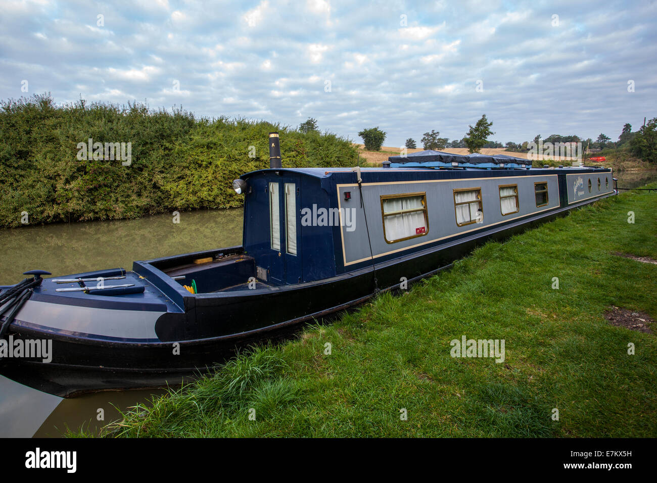 Narrow boat on the Grand Union Canal Stock Photo