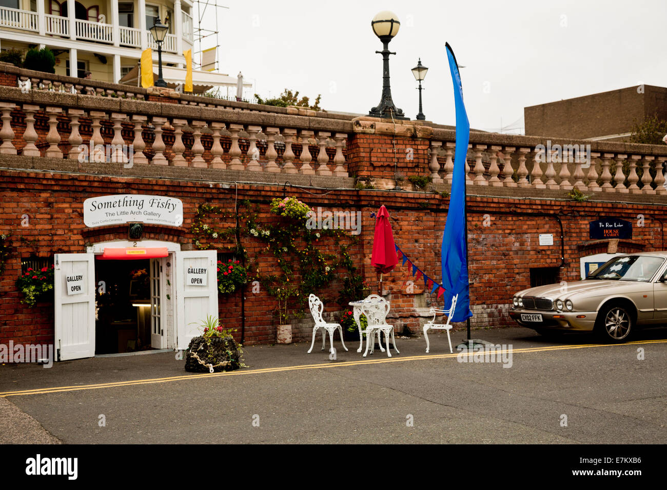 Little Arch Gallery on Ramsgate Harbour Stock Photo