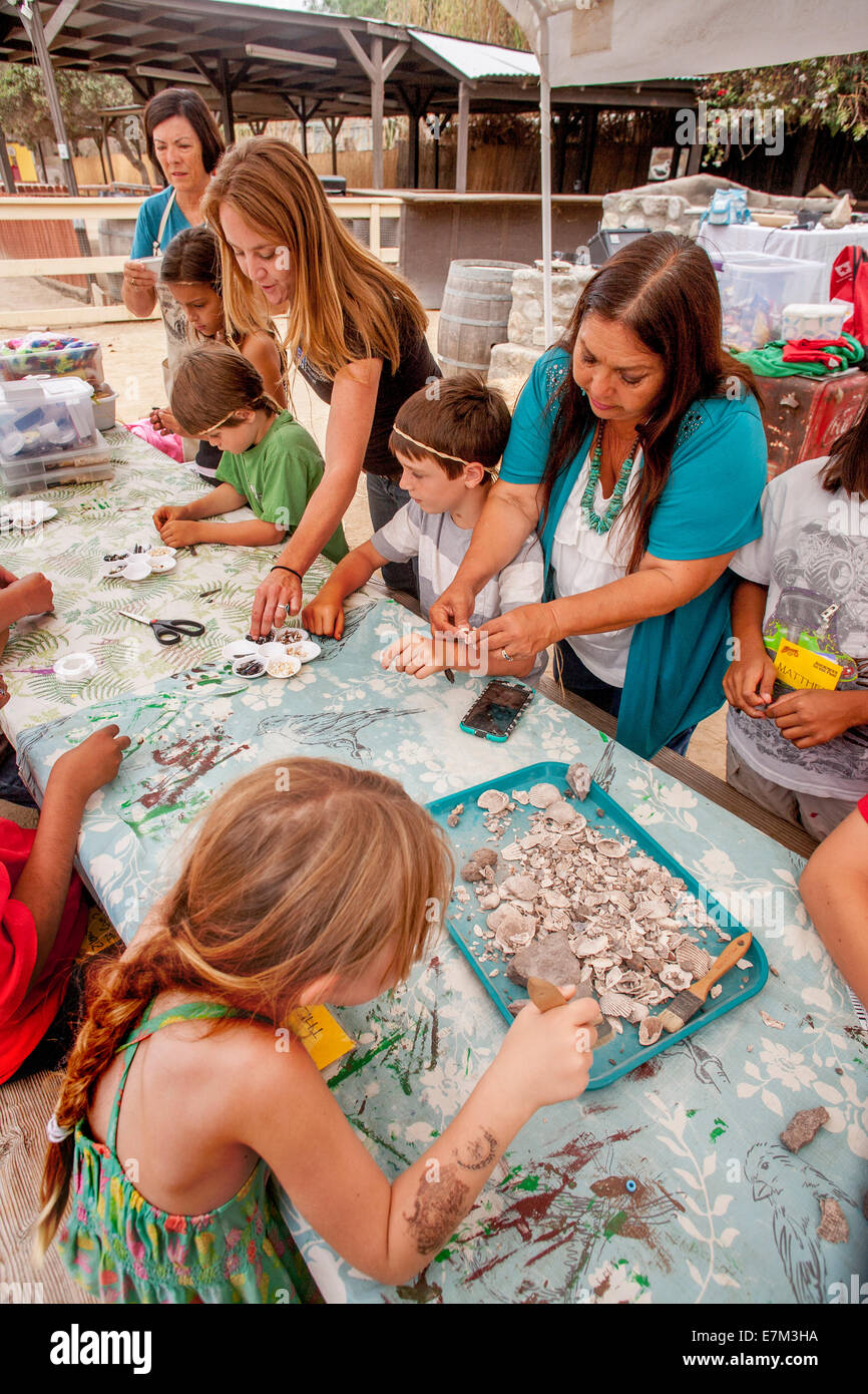 Native american museum artifact hires stock photography and images Alamy