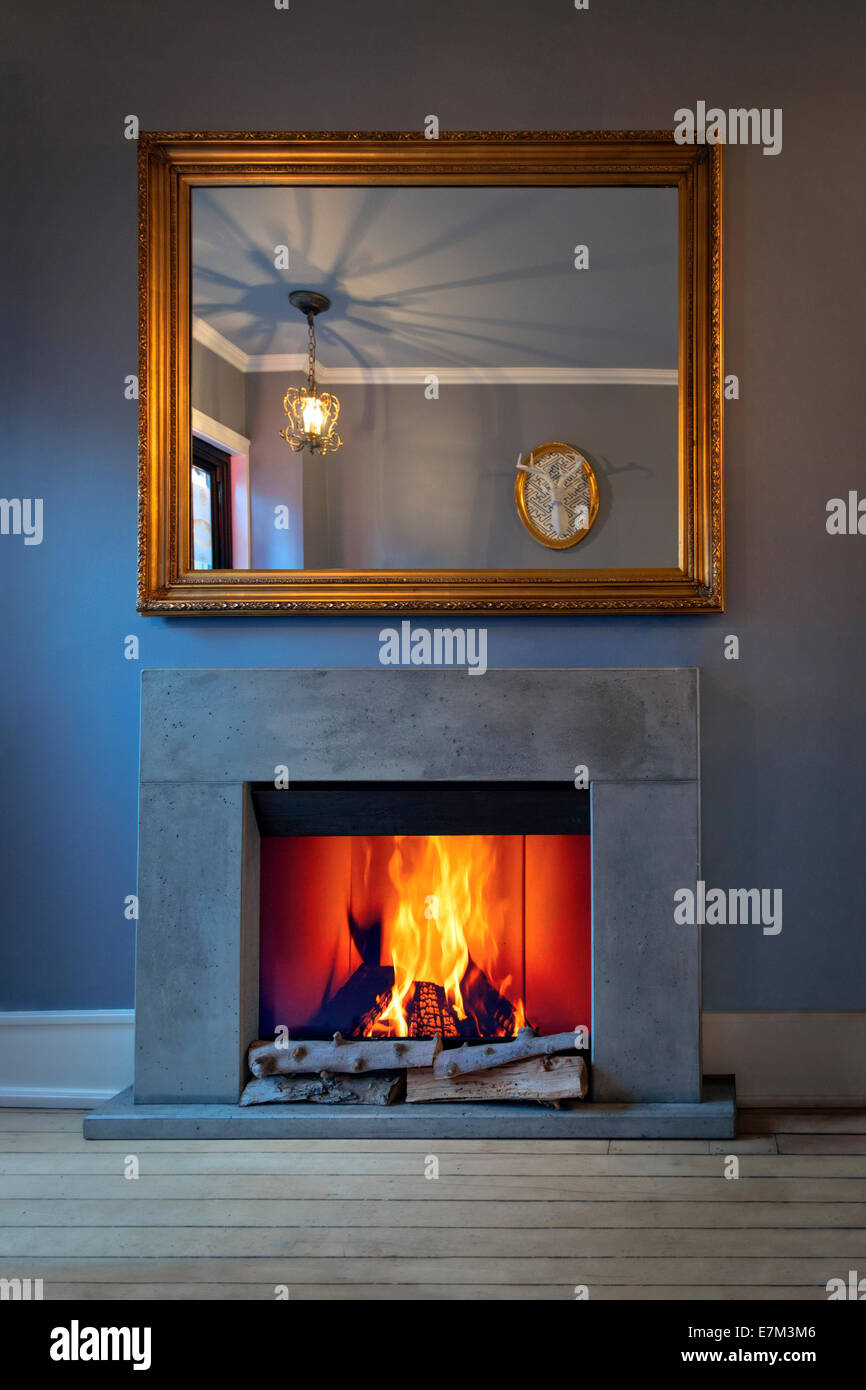 Roaring fireplace hi-res stock photography and images - Alamy