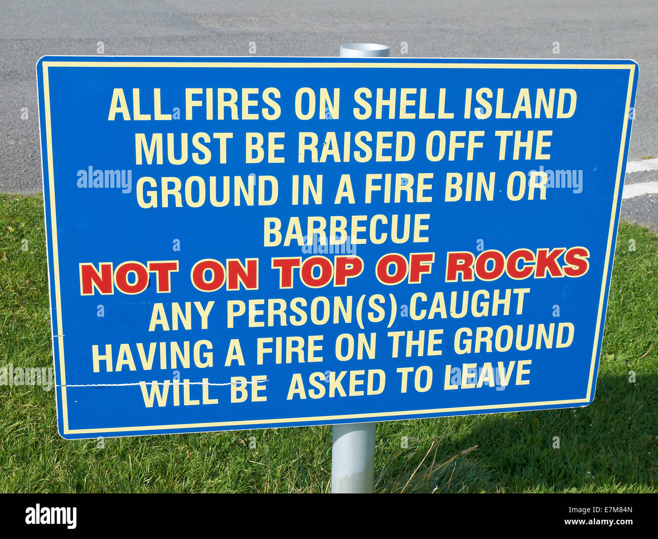 No fires on the ground warning sign at Shell Island campsite Wales UK Stock Photo