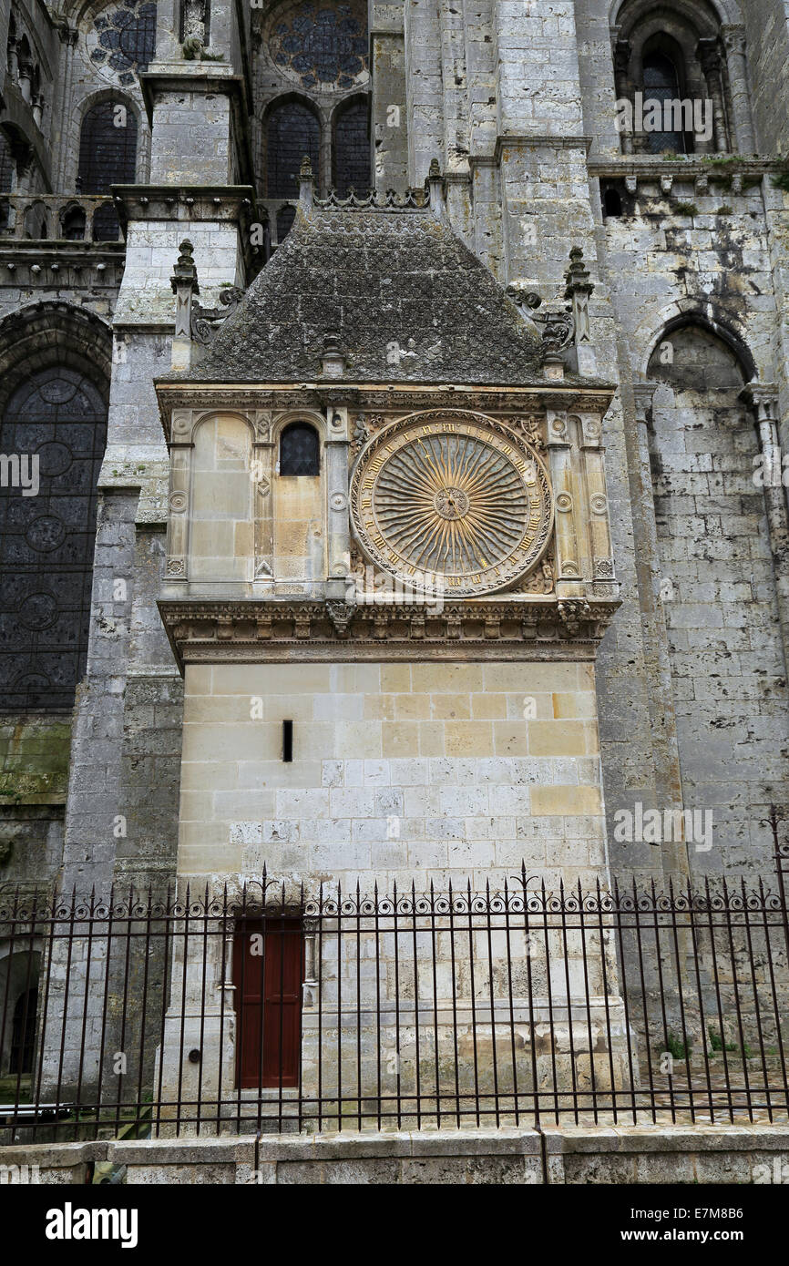 Horloge Exterieur (outside clock), Cloitre Notre Dame , Chartres, Eure et Loir, Centre, France Stock Photo