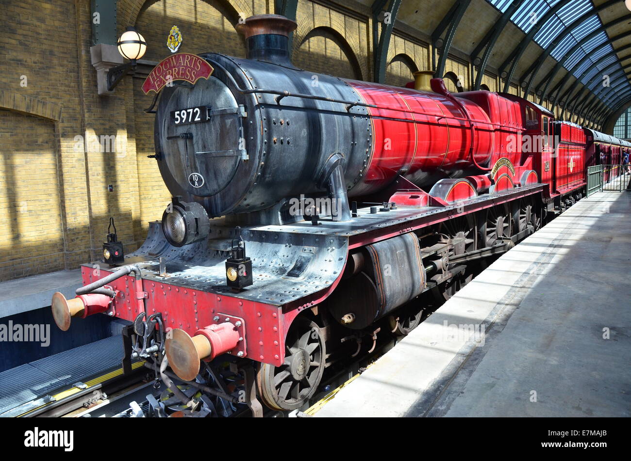 Hogwarts Express Ride Diagon Alley at the Wizarding World of Harry Potter expansion at Universal Studios Orlando Florida Stock Photo Alamy