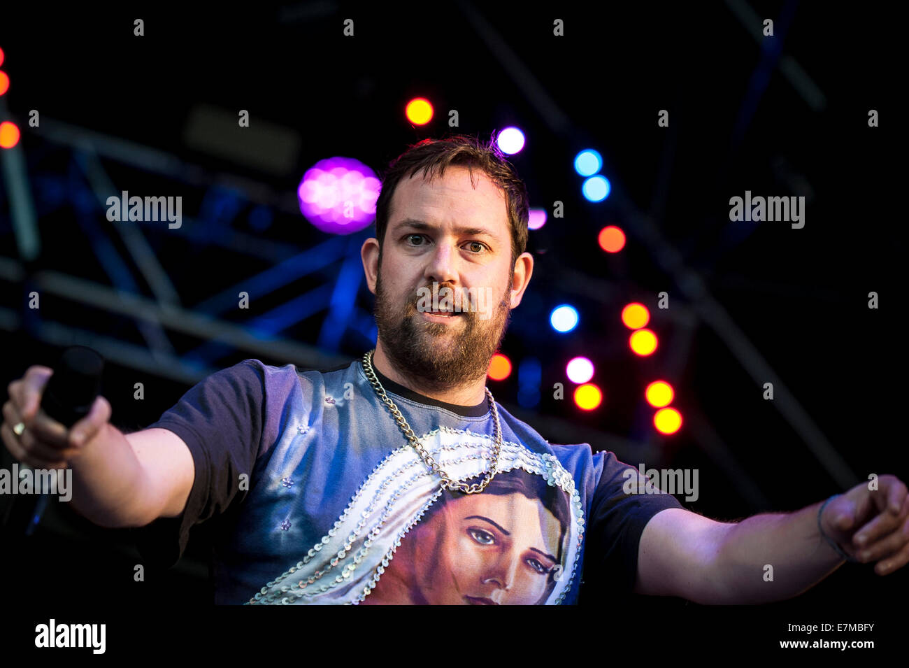 Graham the Bear from Goldie Lookin Chain performing at the Brownstock Festival in Essex. Stock Photo