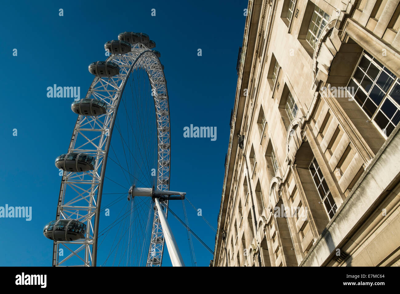 Details of the London Eye with deep blue skies Stock Photo - Alamy