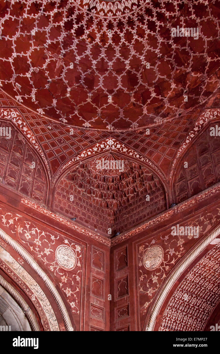 India, Uttar Pradesh, Agra, Taj Mahal Mosque Interior Stock Photo