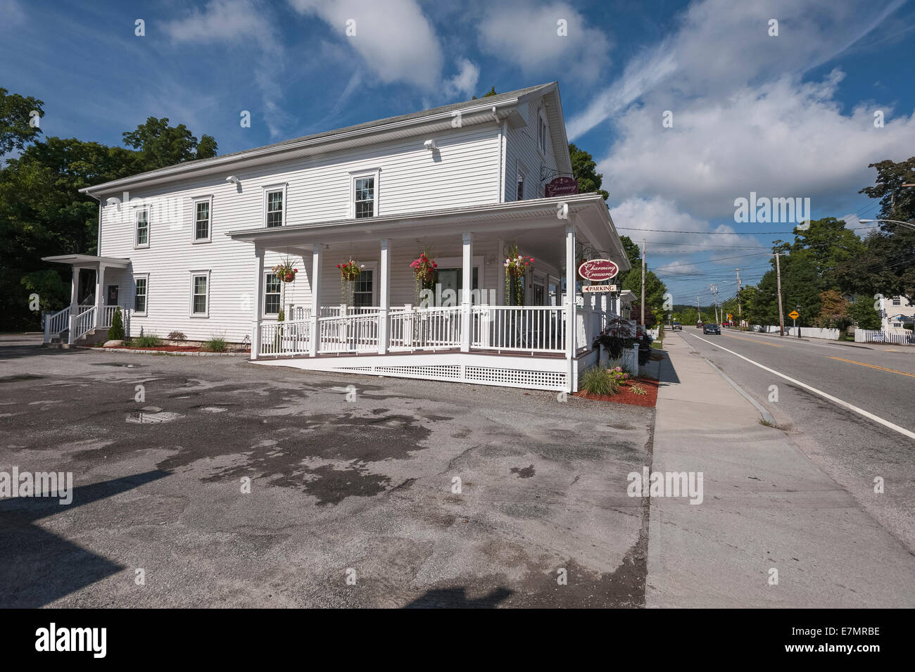 Street scene of New England and the quaint small town of North Scituate