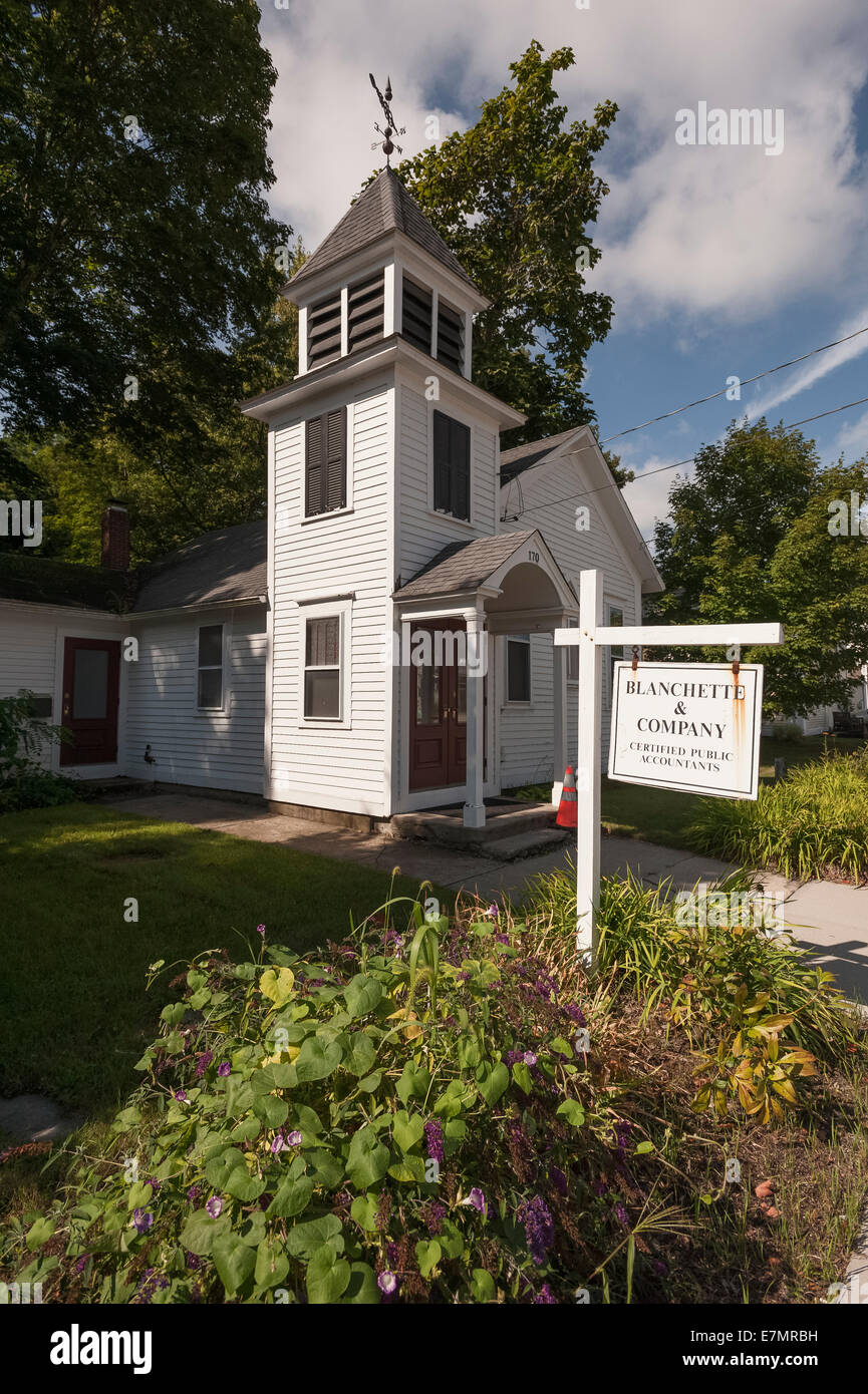 Street scene of New England and the quaint small town of North Scituate