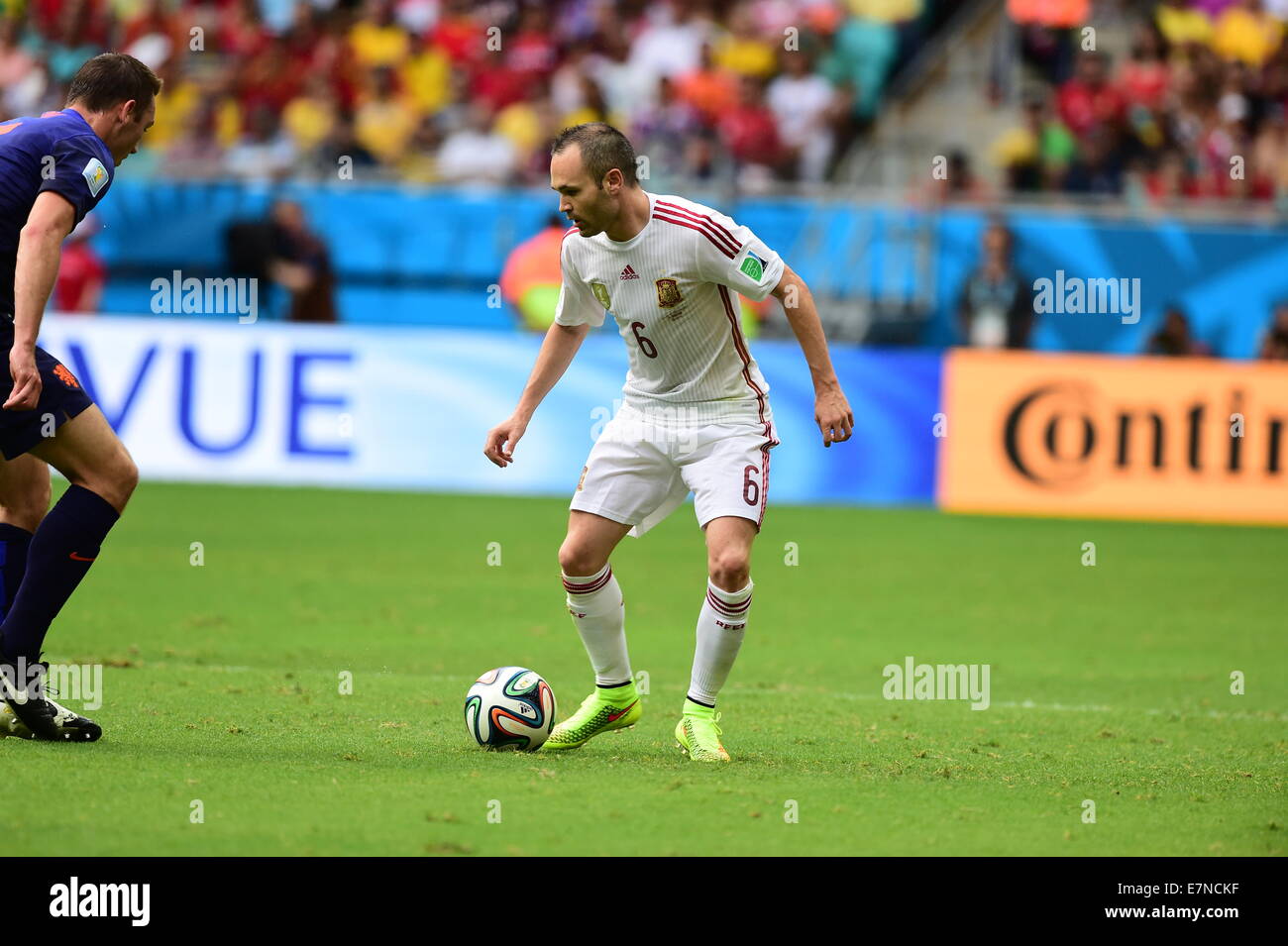 Andreas Iniesta. Salvador BA 13 jun 2014. Jogo 03 Holanda VS Espanha. Spain  v Holland. World Cup 2014. Fonte Nova stadium, Bahia Stock Photo - Alamy