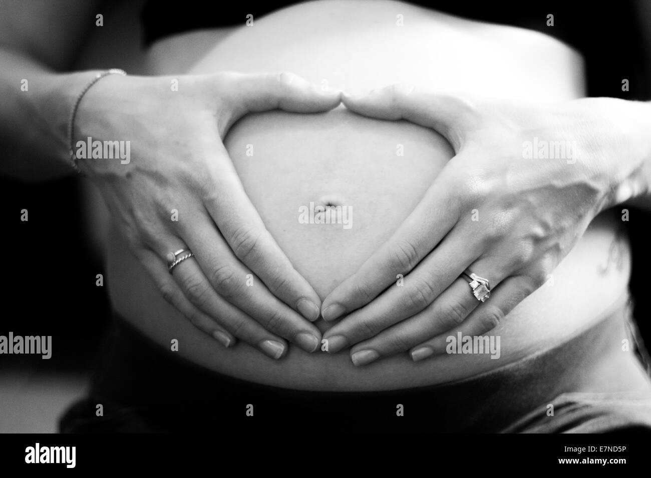 Baby belly button hires stock photography and images Alamy