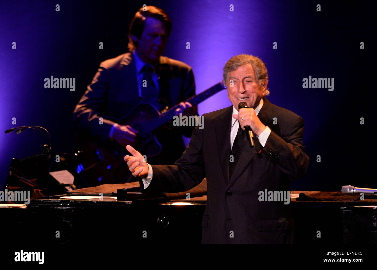 Prague, Czech Republic. 20th Sep, 2014. American swing singer Tony Bennett performs in Prague, Czech Republic, September 20, 2014. © Michal Krumphanzl/CTK Photo/Alamy Live News Stock Photo