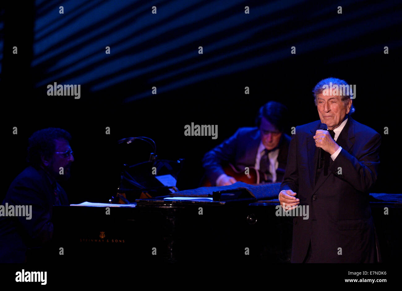 Prague, Czech Republic. 20th Sep, 2014. American swing singer Tony Bennett performs in Prague, Czech Republic, September 20, 2014. © Michal Krumphanzl/CTK Photo/Alamy Live News Stock Photo