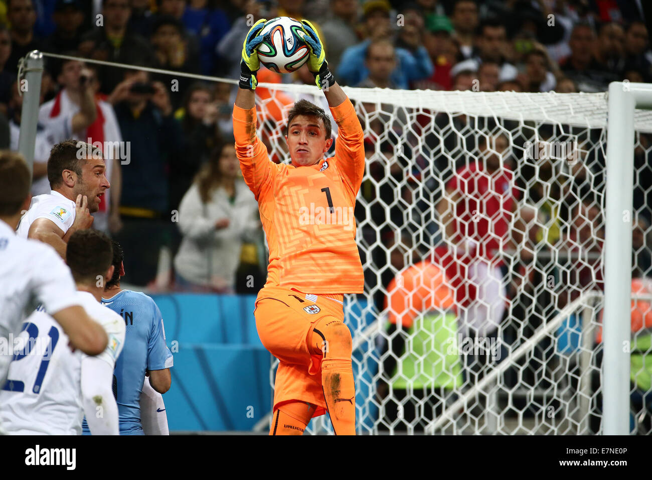 Fernando Muslera. Uruguay v England, group match. FIFA World Cup 2014. Arena de Sao Paulo, Sao Paulo. 19 Jun 2014 Stock Photo