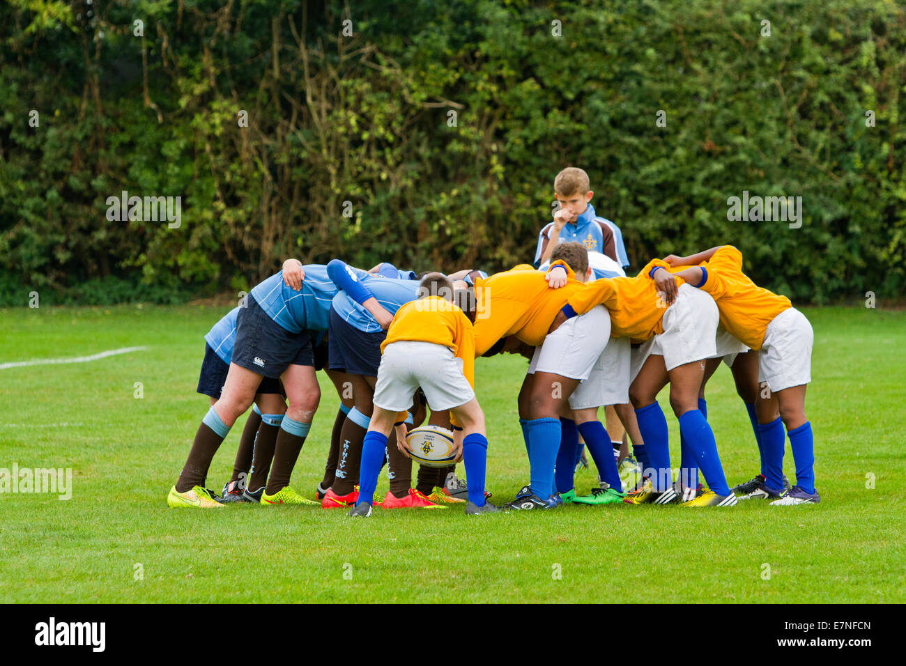 School Rugby Player Children playing rugby at school hi-res stock photography and images ...