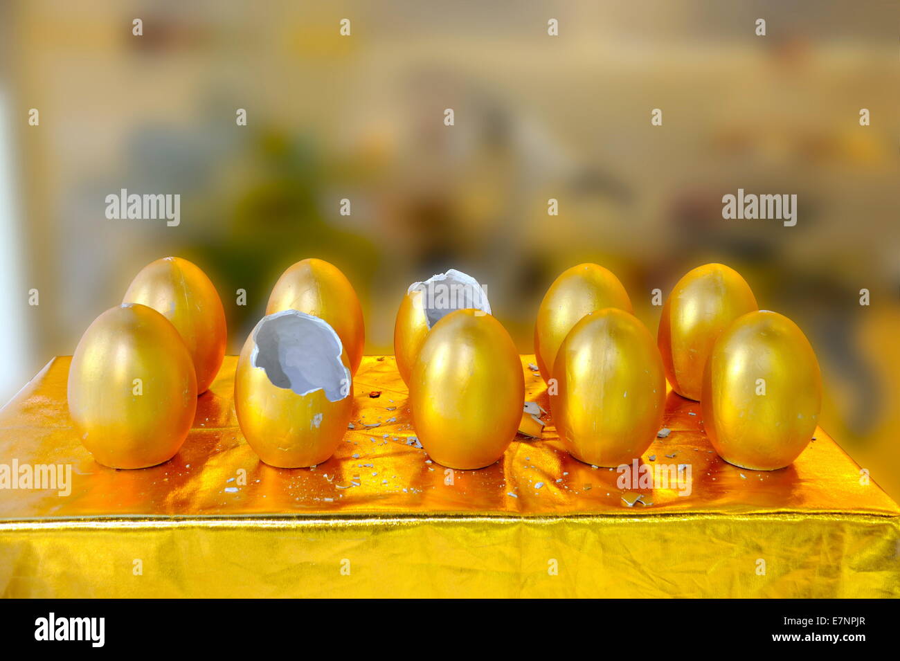 Gold eggs Stock Photo Alamy