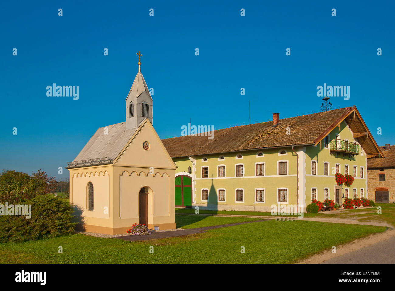 Bavaria, Germany, Kirchanschöring, Pölln, Poelln, house, home, building, construction, historical, old, farmhouse, church, steep Stock Photo