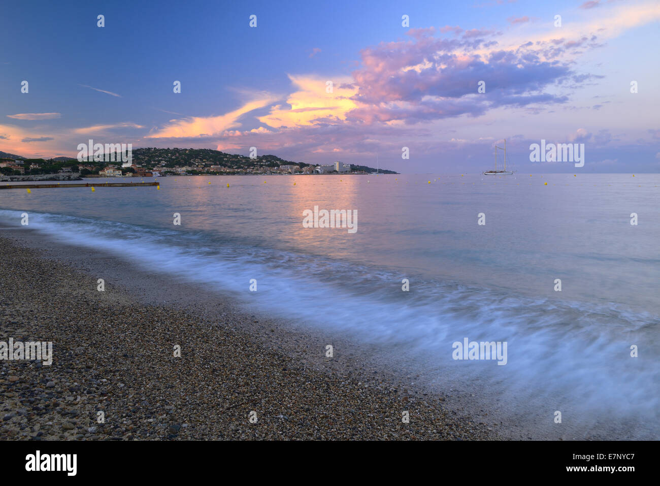 Europe, France, Provence-Alpes-Côte d'Azur, Provence, Sainte Maxime, Riviera, beach, surf, dusk, water, sea, ocean Stock Photo