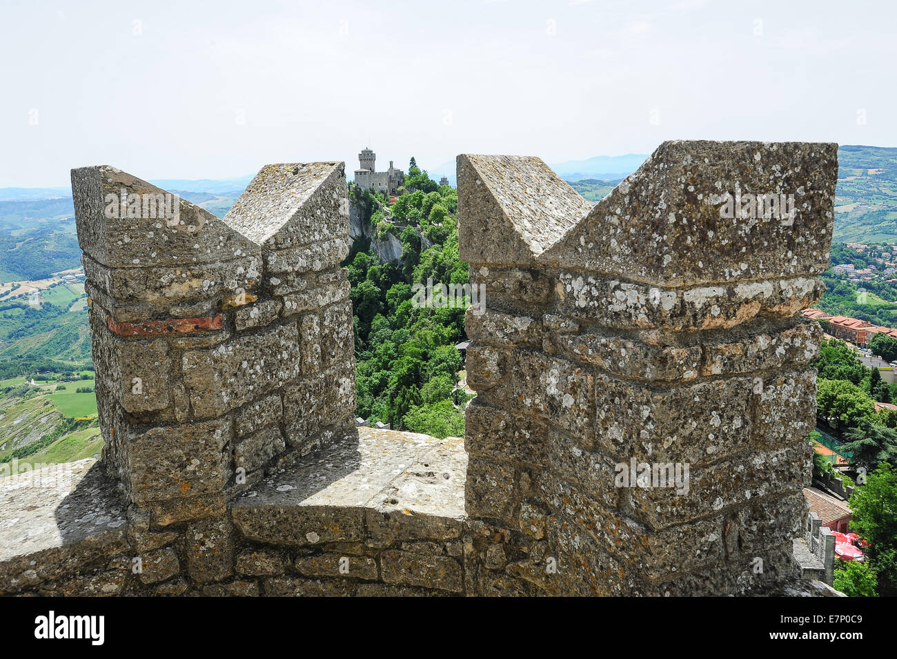 Castle, ancient, Apennines, architecture, building, cesta, cliff, cresta, day, Europe, exterior, famous, fort, fratta, Italy, la Stock Photo